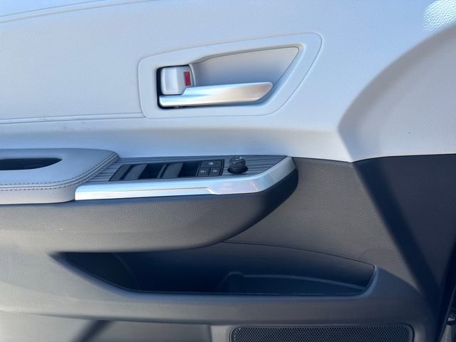 New 2026 Toyota Sienna XLE image 19