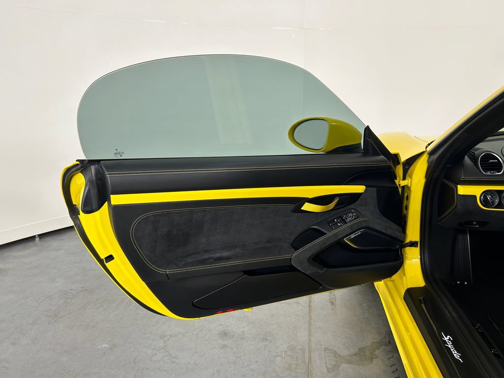 Certified 2021 Porsche 718 Boxster Spyder RWD image 15