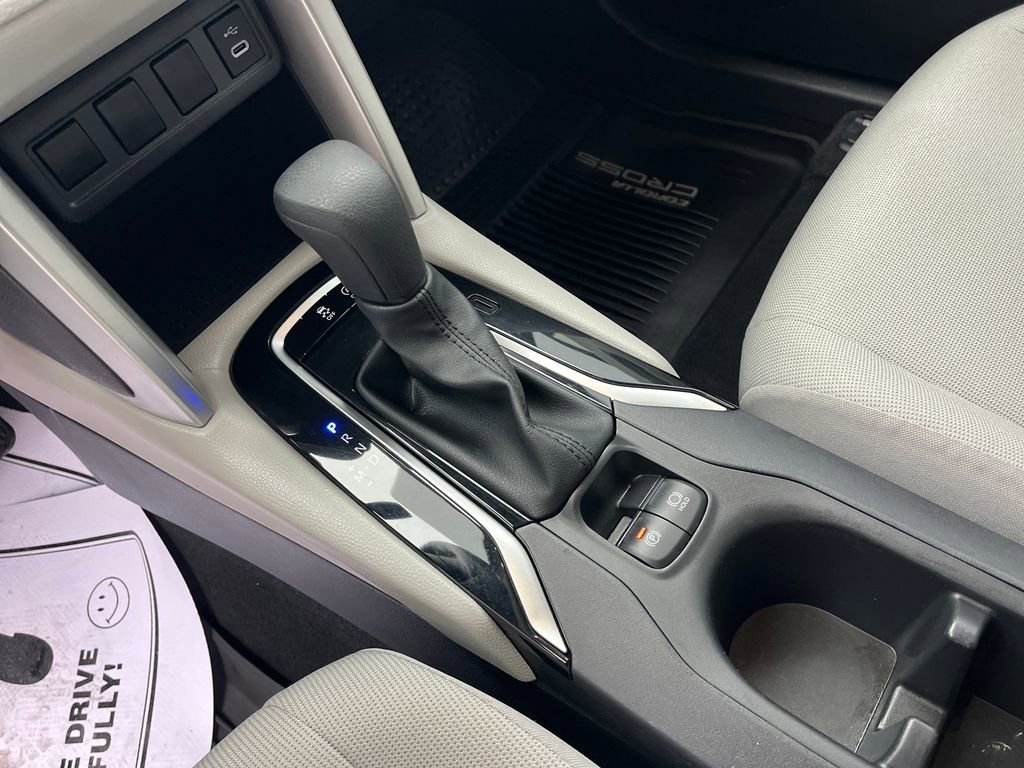 Certified 2024 Toyota Corolla Cross L image 24