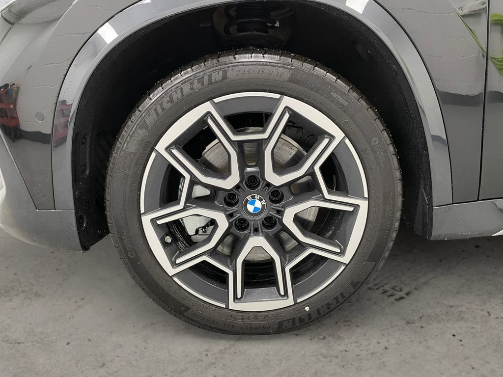 New 2026 BMW X1 xDrive28i w/ Technology Package AWD/4WD image 12