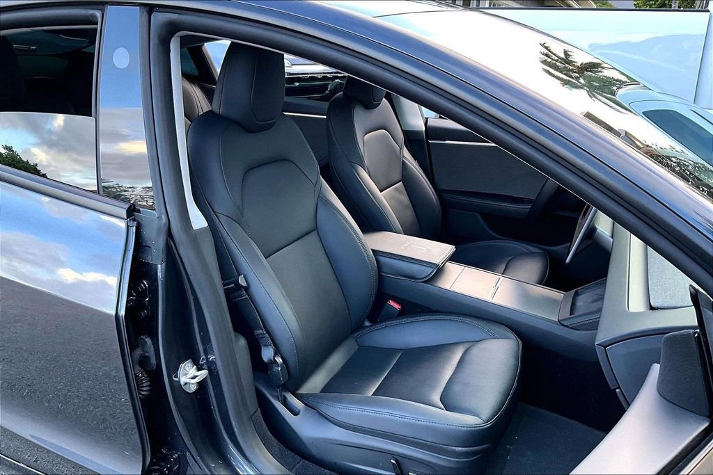 Used 2025 Tesla Model 3 Long Range image 7