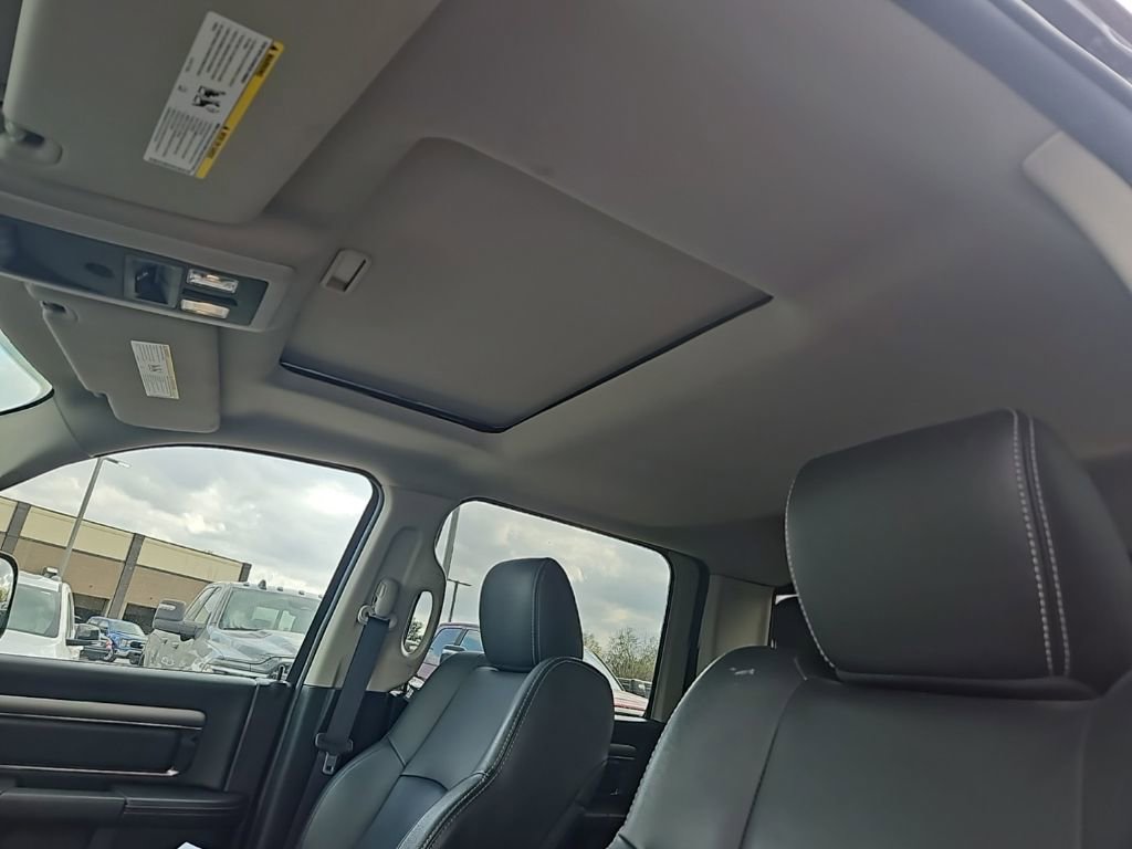 Used 2015 RAM 1500 Sport w/ Remote Start & Security Group image 17