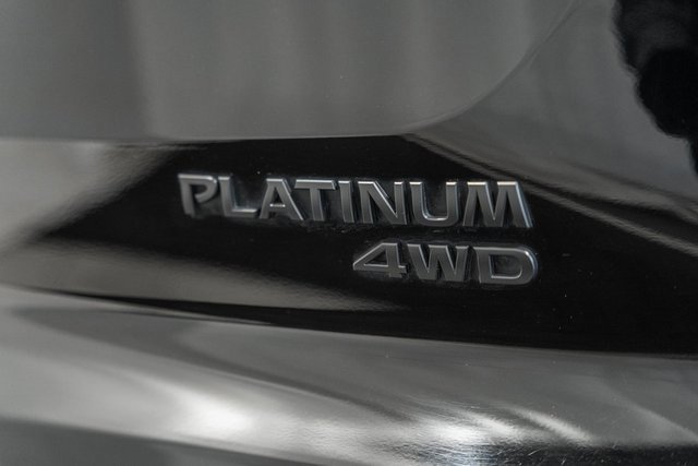 Used 2024 Nissan Pathfinder Platinum w/ Black Appearance Package image 7