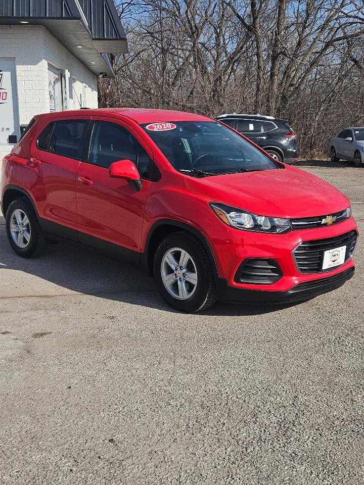 Used 2020 Chevrolet Trax LS w/ Tint and Cruise Package image 4