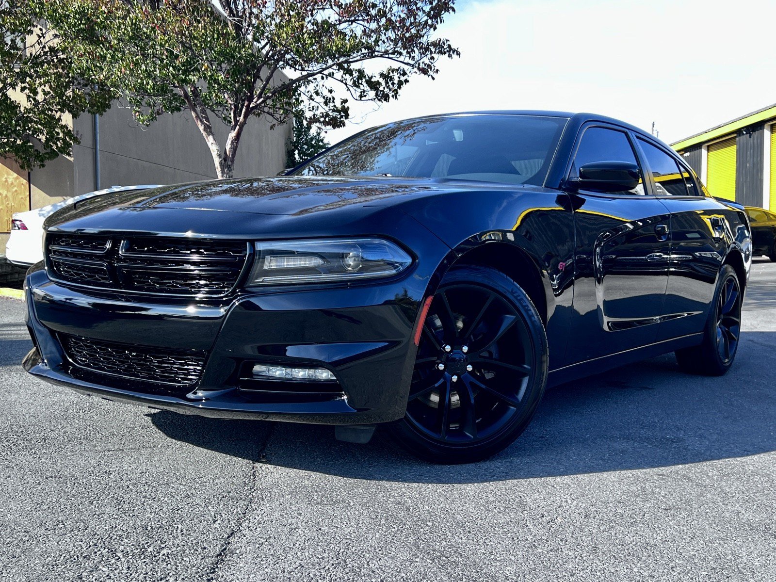 Used 2020 Dodge Charger GT RWD image 2