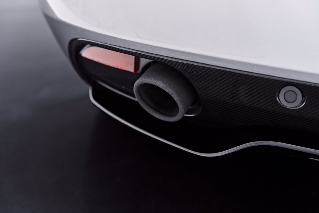 Used 2016 Aston Martin DB9 GT RWD image 40