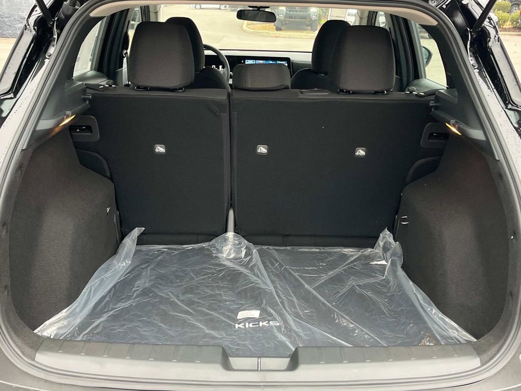 New 2026 Nissan Kicks S image 7