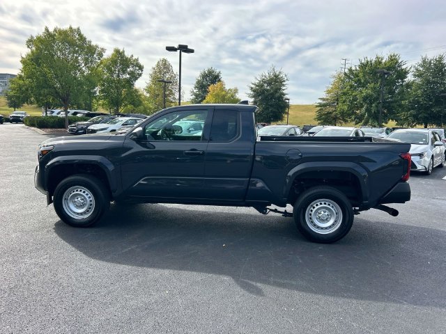 Used 2025 Toyota Tacoma SR AWD/4WD image 7