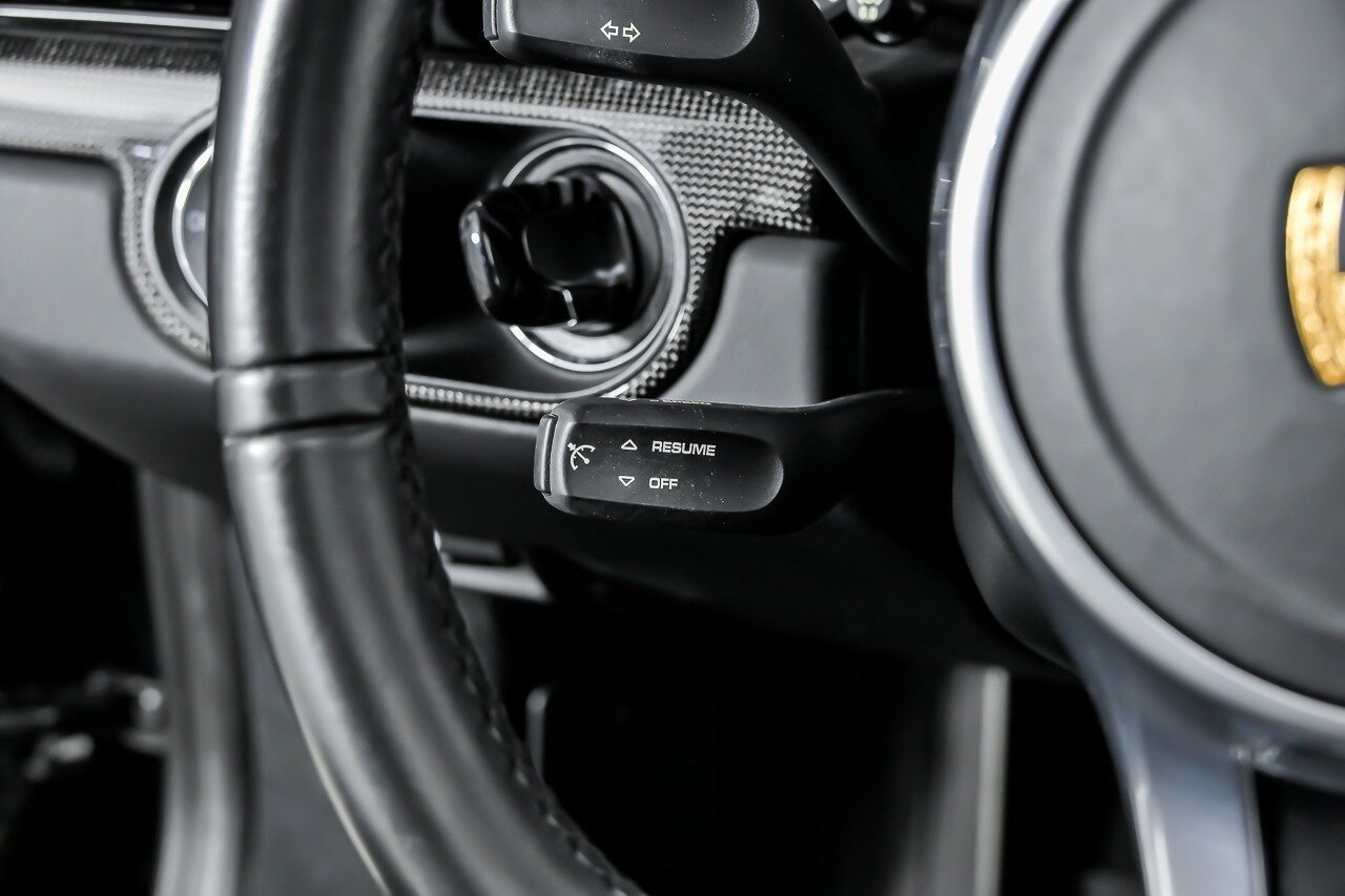Used 2015 Porsche 911 Turbo AWD/4WD image 31