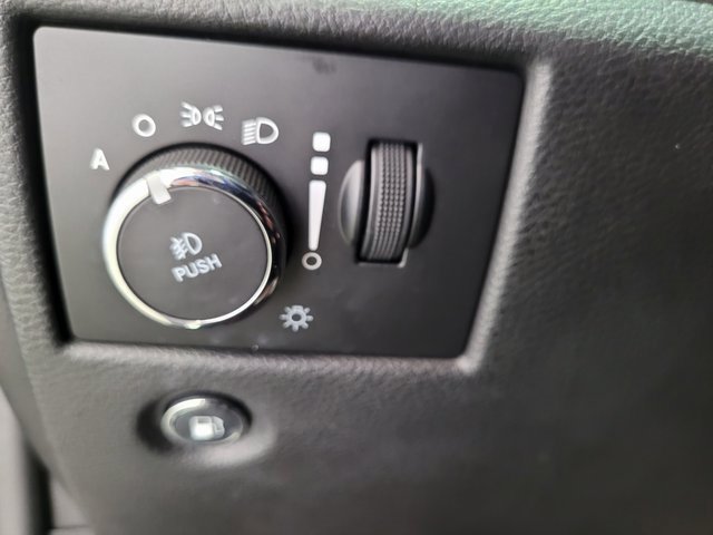 Used 2019 Jeep Grand Cherokee Limited X image 50