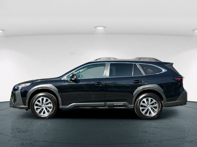 Used 2023 Subaru Outback Premium AWD/4WD image 3