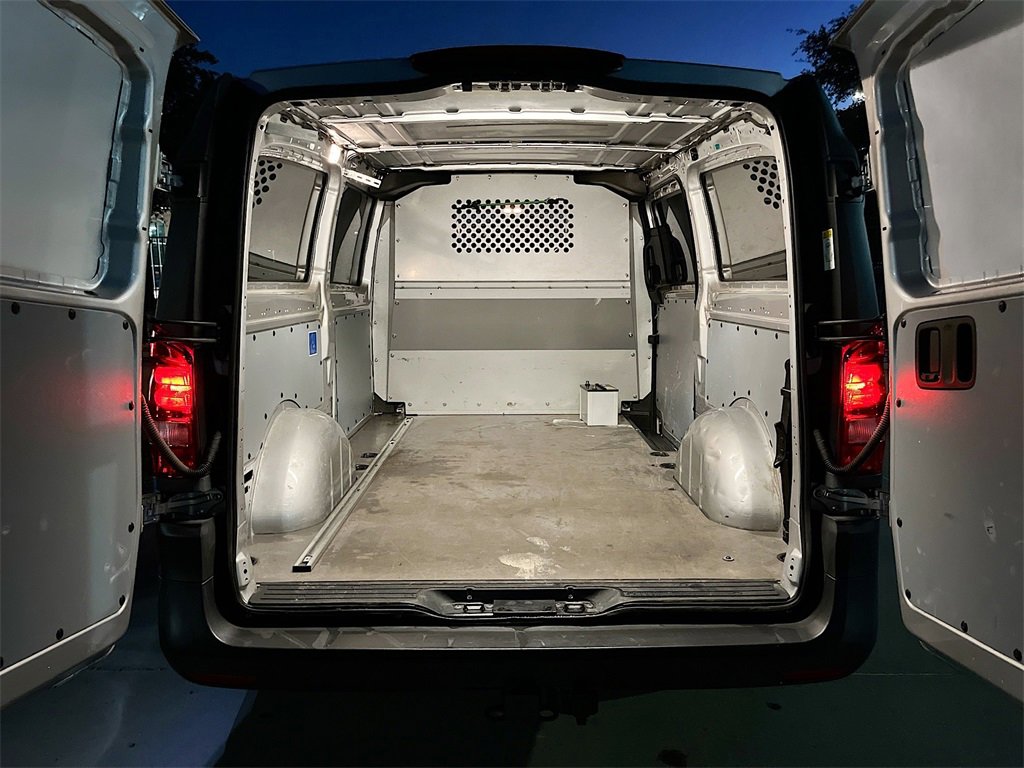 Used 2023 Mercedes-Benz Metris image 22