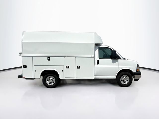 New 2024 Chevrolet Express 3500 Work Van w/ Power Convenience Package image 9