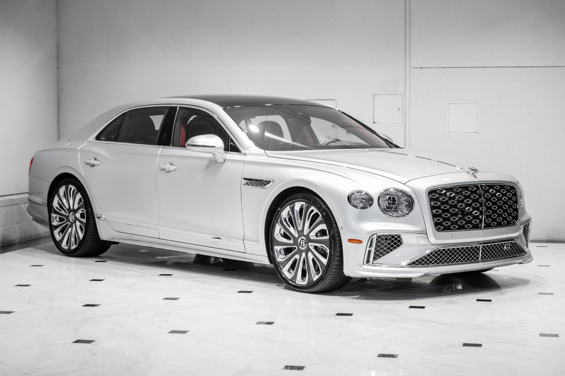Used 2025 Bentley Flying Spur Plug-In Hybrid AWD/4WD image 7