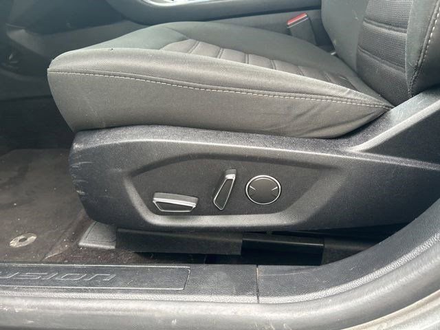 Used 2020 Ford Fusion SE FWD image 14