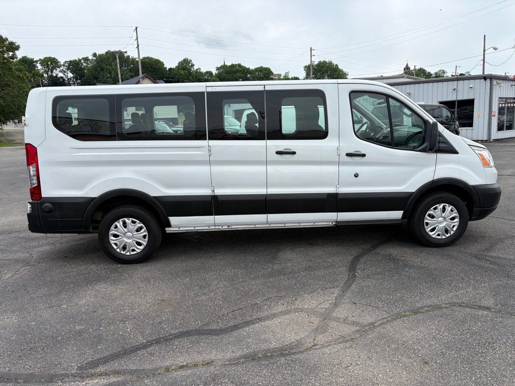 Used 2019 Ford Transit 350 XLT RWD image 2