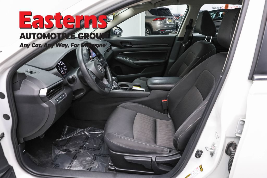 Used 2024 Nissan Altima 2.5 S FWD image 13