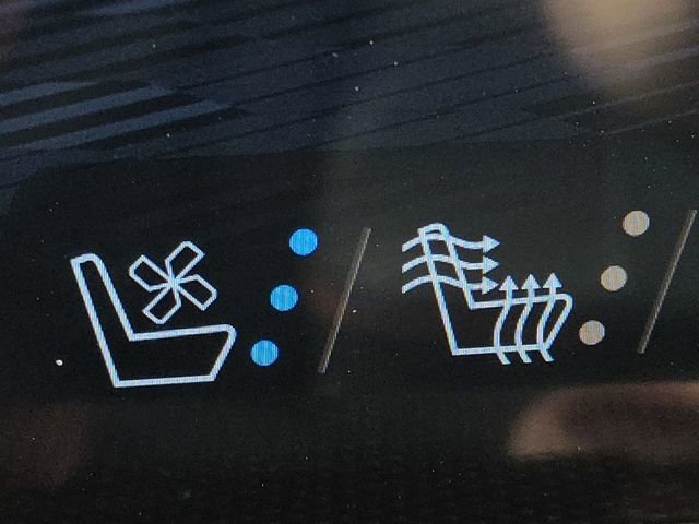 New 2026 Chevrolet Traverse RS w/ LPO, Floor Liner Package image 8