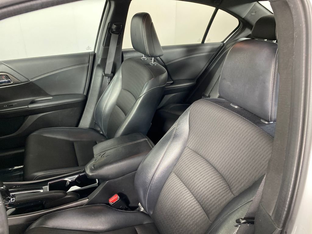 Used 2016 Honda Accord Sport image 8