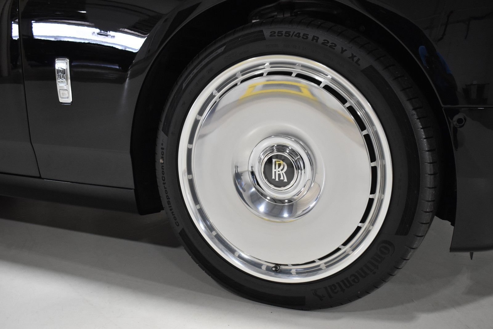 New 2027 Rolls-Royce Phantom Sedan RWD image 13