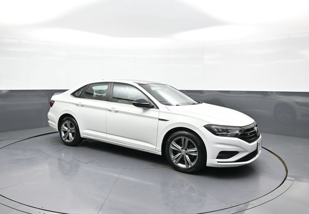Used 2020 Volkswagen Jetta R-Line w/ R-Line Cold Weather Package FWD image 4