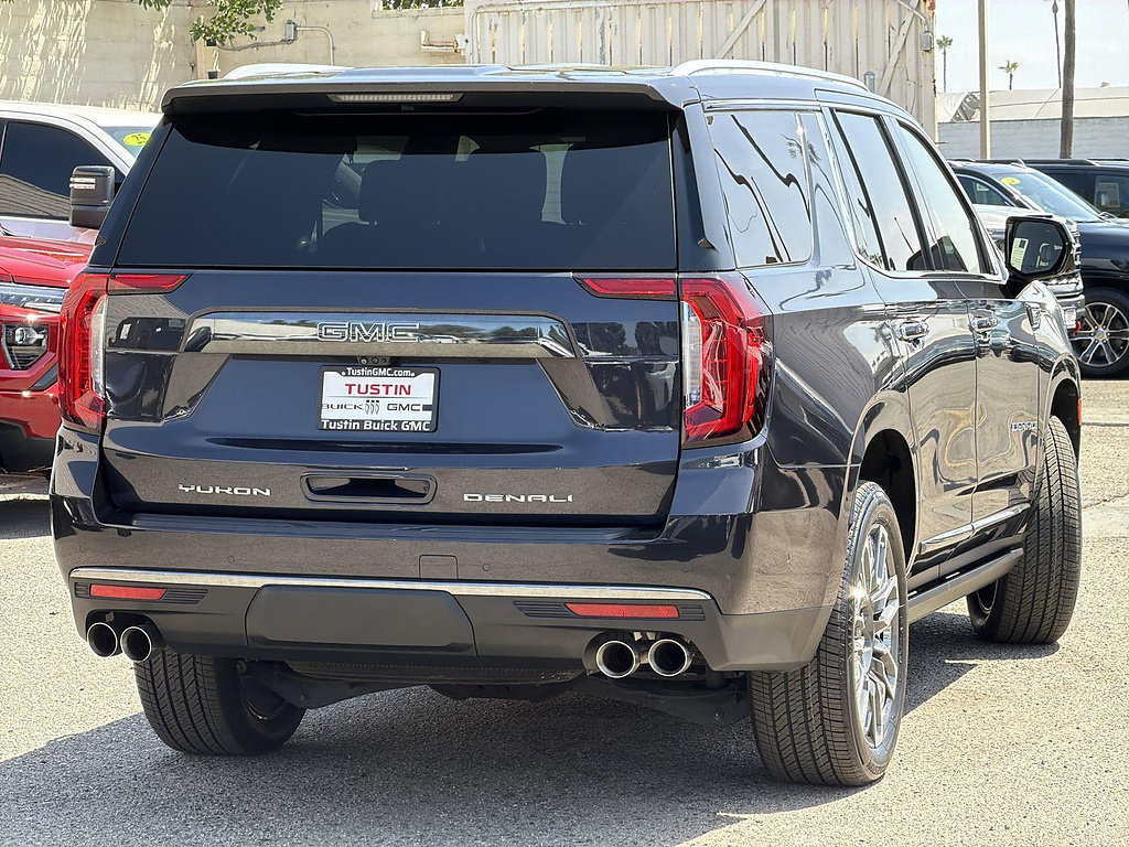 Used 2023 GMC Yukon Denali Ultimate AWD/4WD image 5