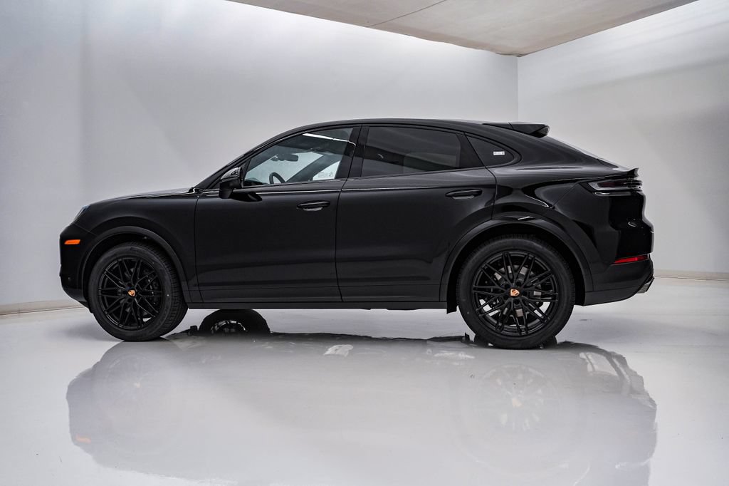 New 2026 Porsche Cayenne Coupe AWD/4WD image 2