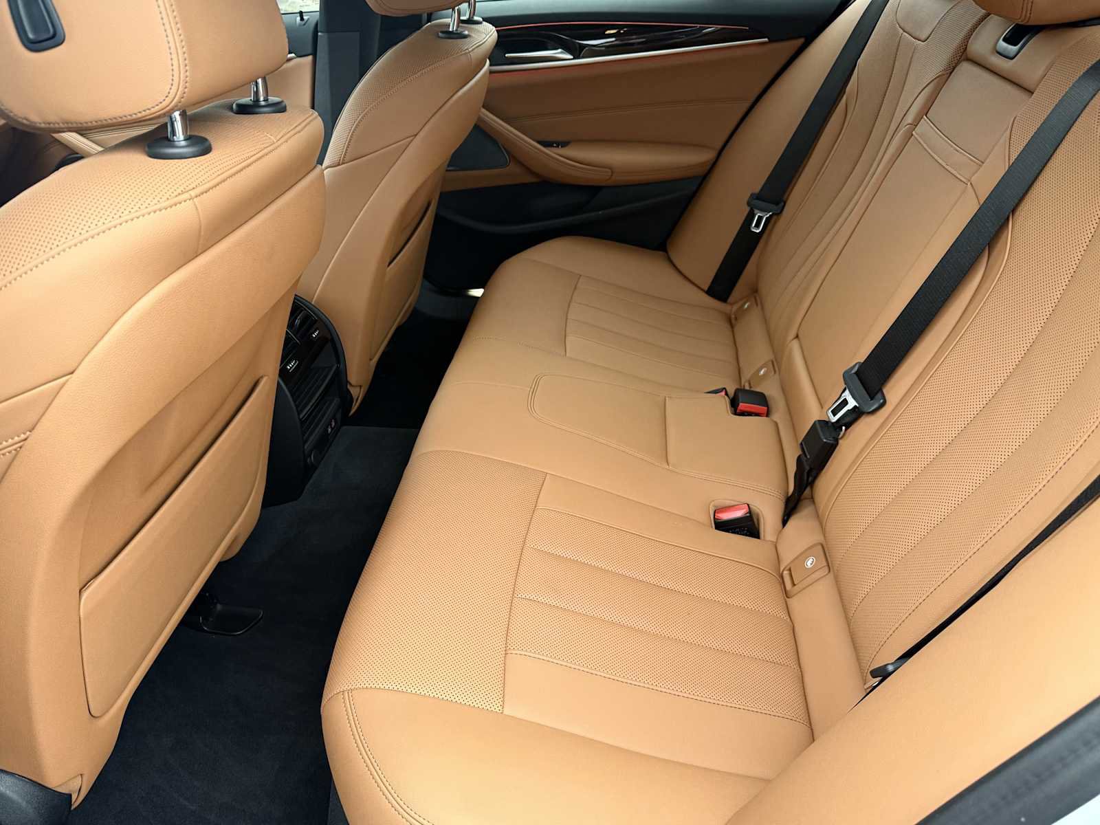 Used 2023 BMW 540i xDrive w/ M Sport Package image 45