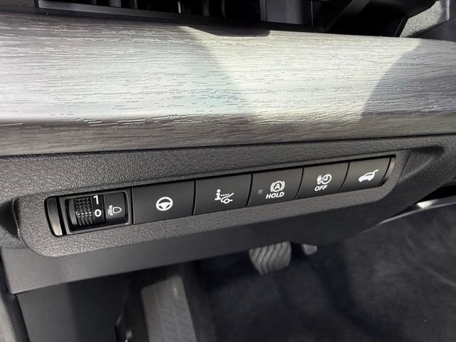 Certified 2024 Nissan Ariya FWD image 16