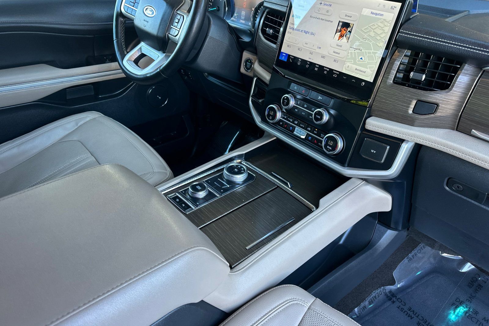 Certified 2023 Ford Expedition Limited image 14