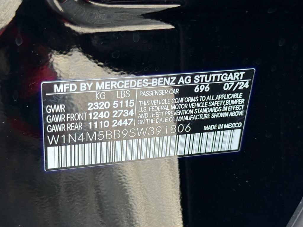 Used 2025 Mercedes-Benz GLB 35 AMG 4MATIC image 28