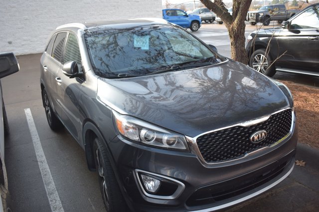 Used 2017 Kia Sorento EX w/ EX Premium Package image 3