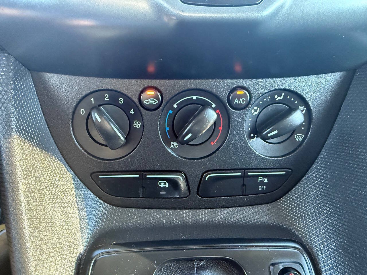 Used 2015 Ford Transit Connect XL FWD image 35