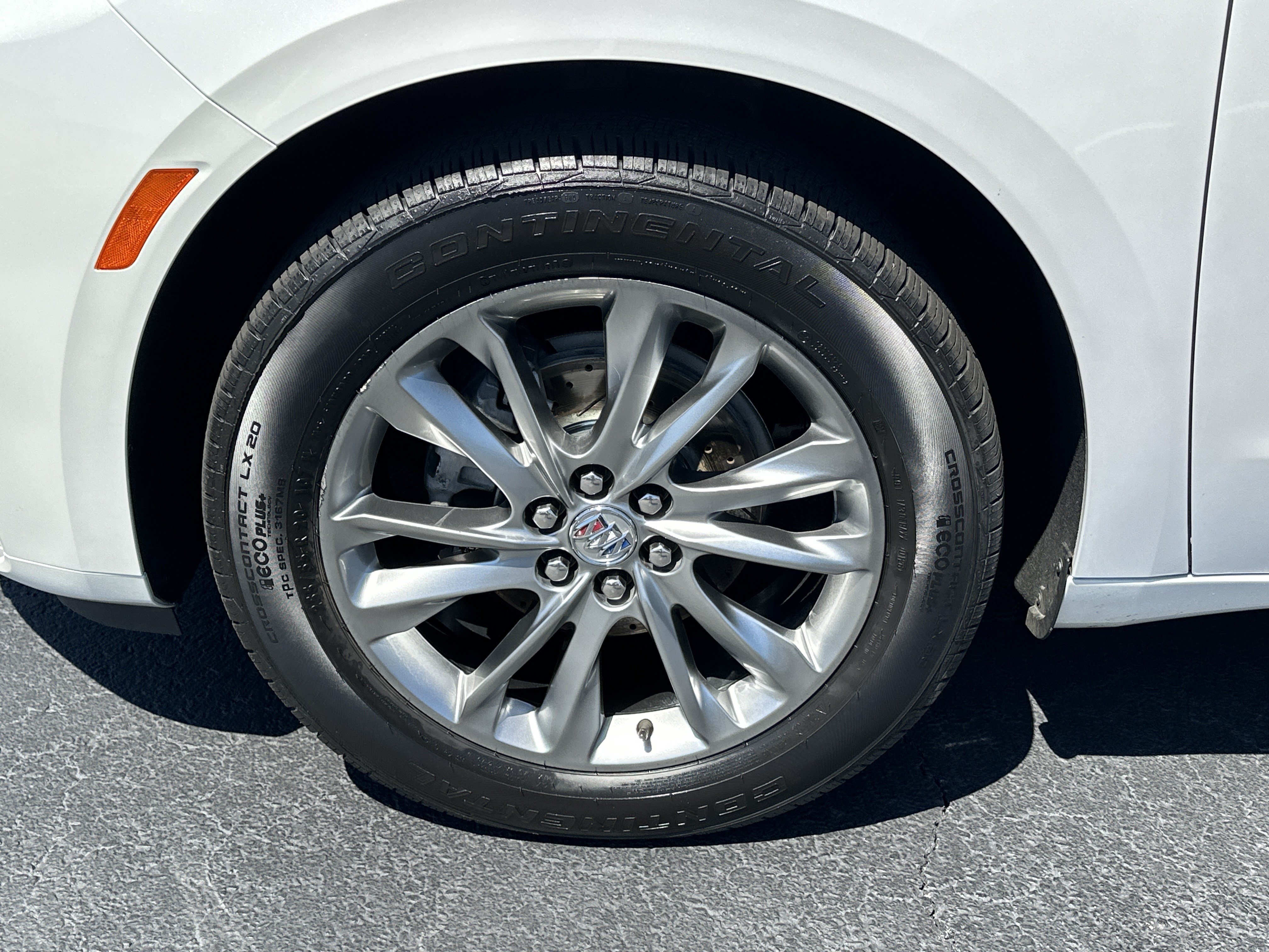 Used 2023 Buick Enclave Avenir w/ Avenir Technology Package FWD image 11