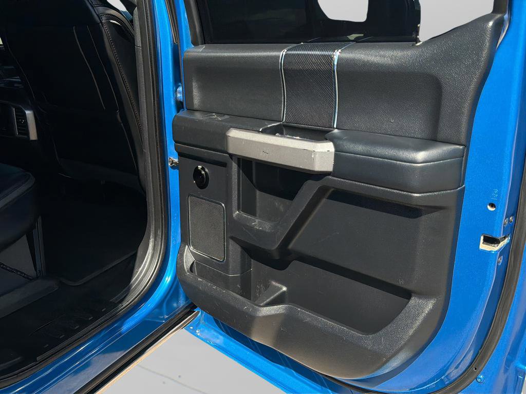 Used 2020 Ford F350 Platinum w/ FX4 Off-Road Package image 11