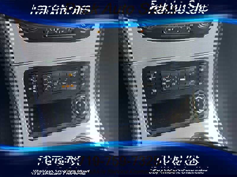 Used 2012 GMC Acadia SLT image 28