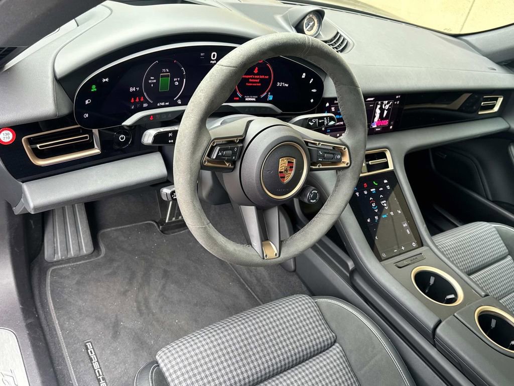 Certified 2025 Porsche Taycan 4S image 5