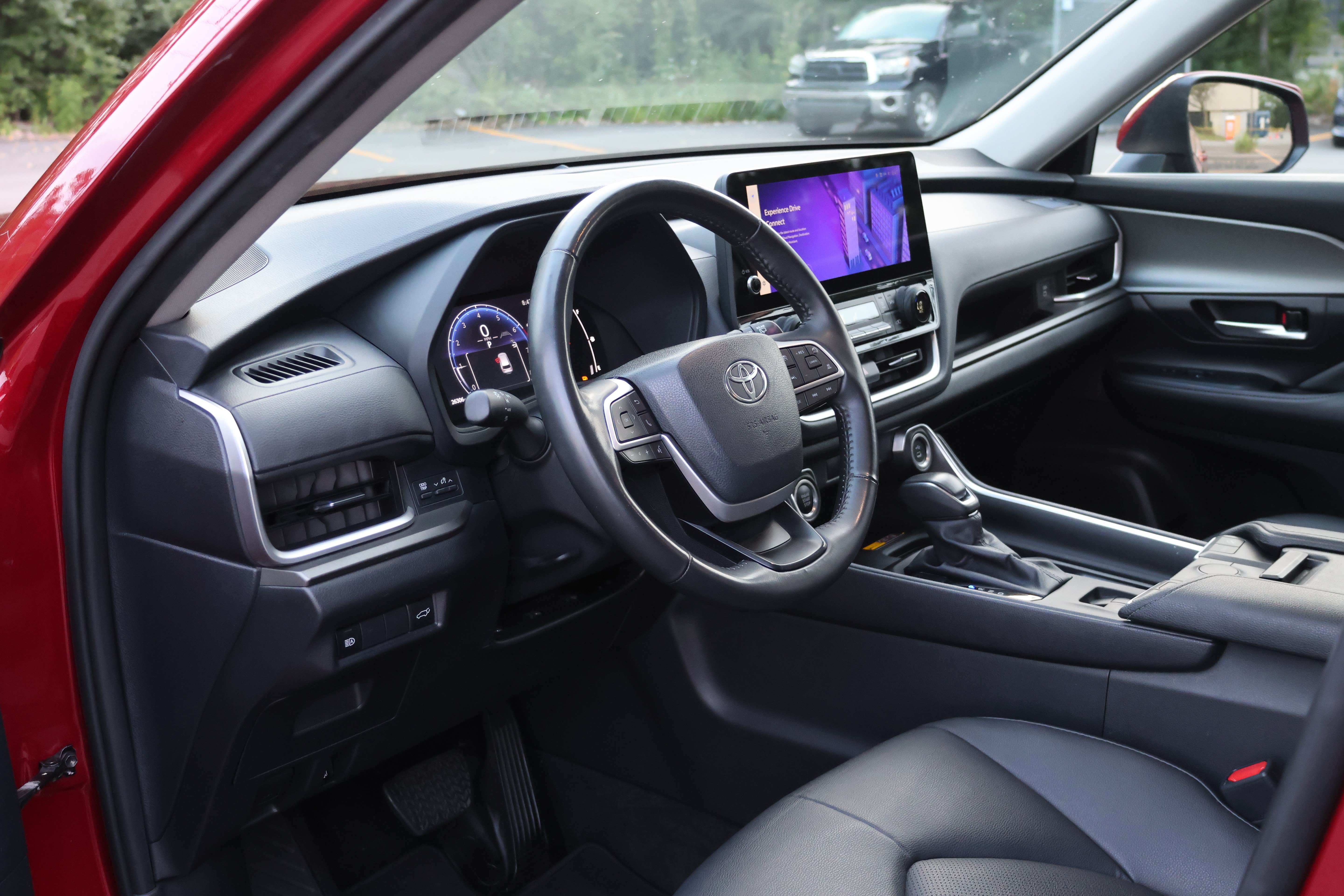 Certified 2024 Toyota Grand Highlander AWD image 33