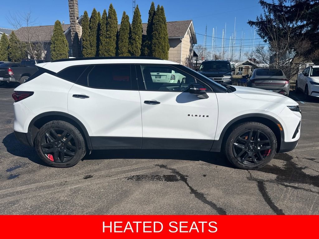 Used 2022 Chevrolet Blazer LT w/ Redline Edition image 2
