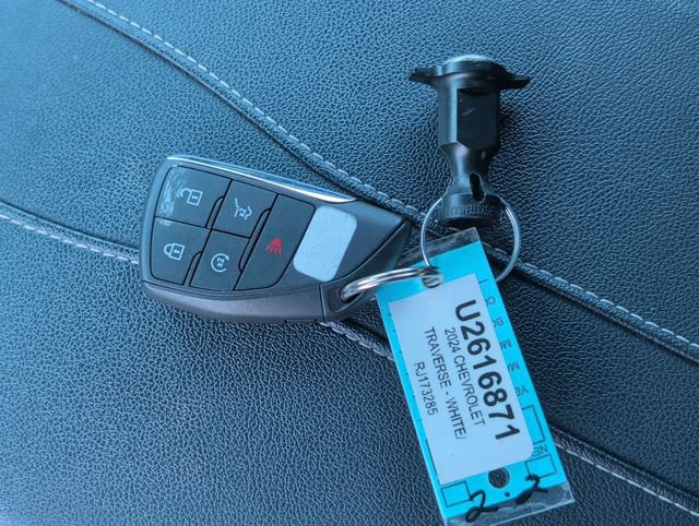 Certified 2024 Chevrolet Traverse LT image 33