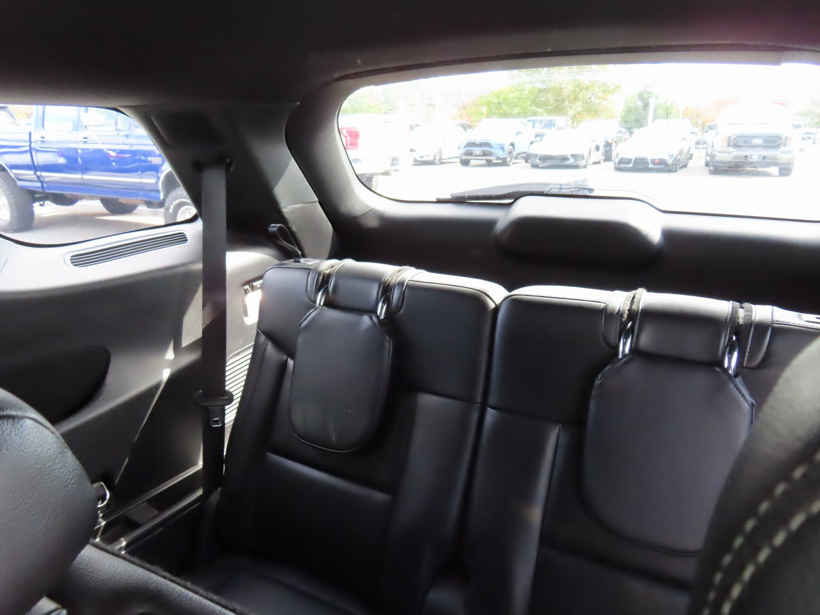 Used 2020 Ford Explorer Limited image 31