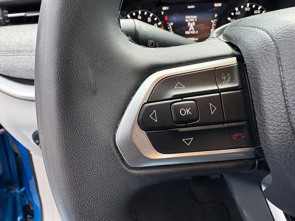 Used 2024 Jeep Compass Latitude image 13