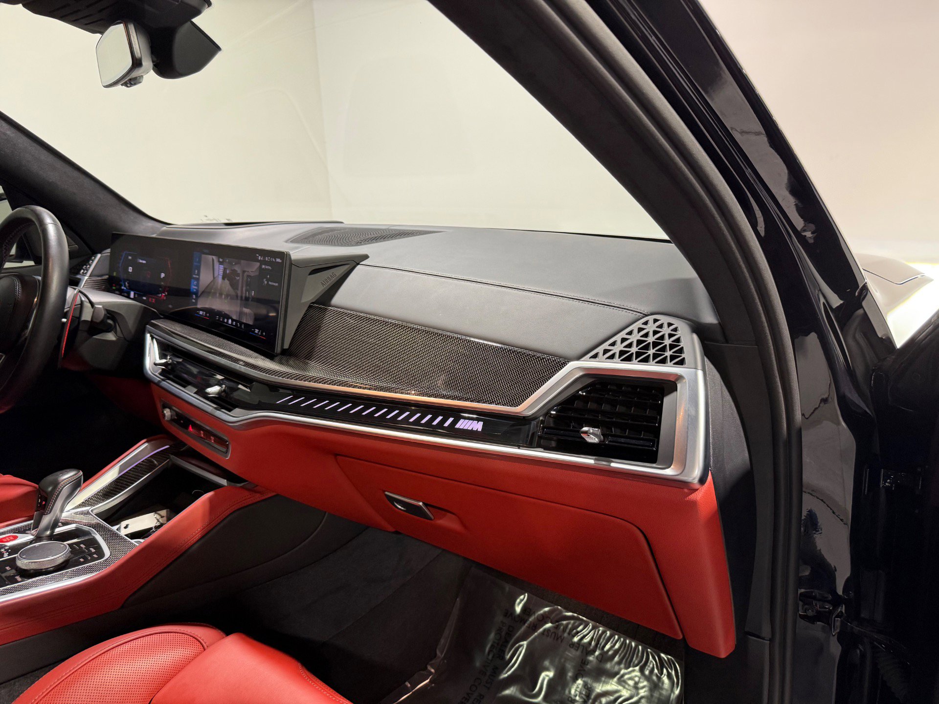 Used 2025 BMW X5 M Competition w/ Executive Package image 55