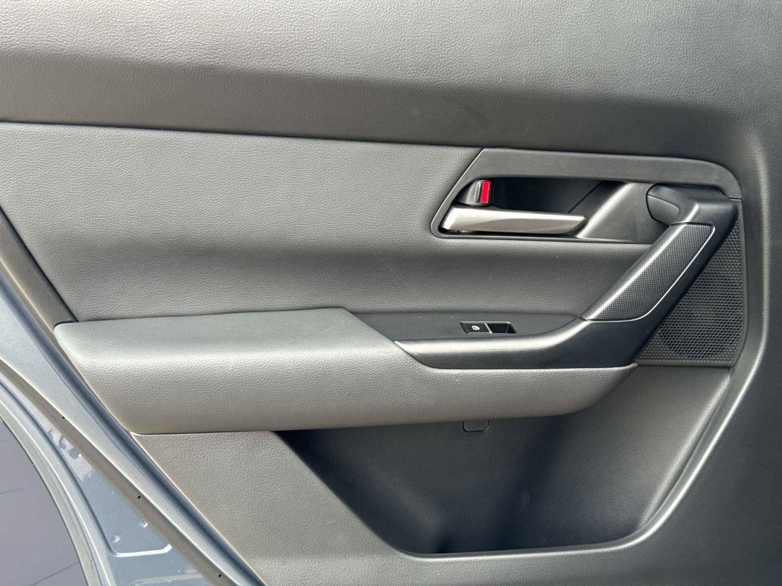 Certified 2024 MAZDA CX-50 AWD 2.5 S w/ Premium Package image 13