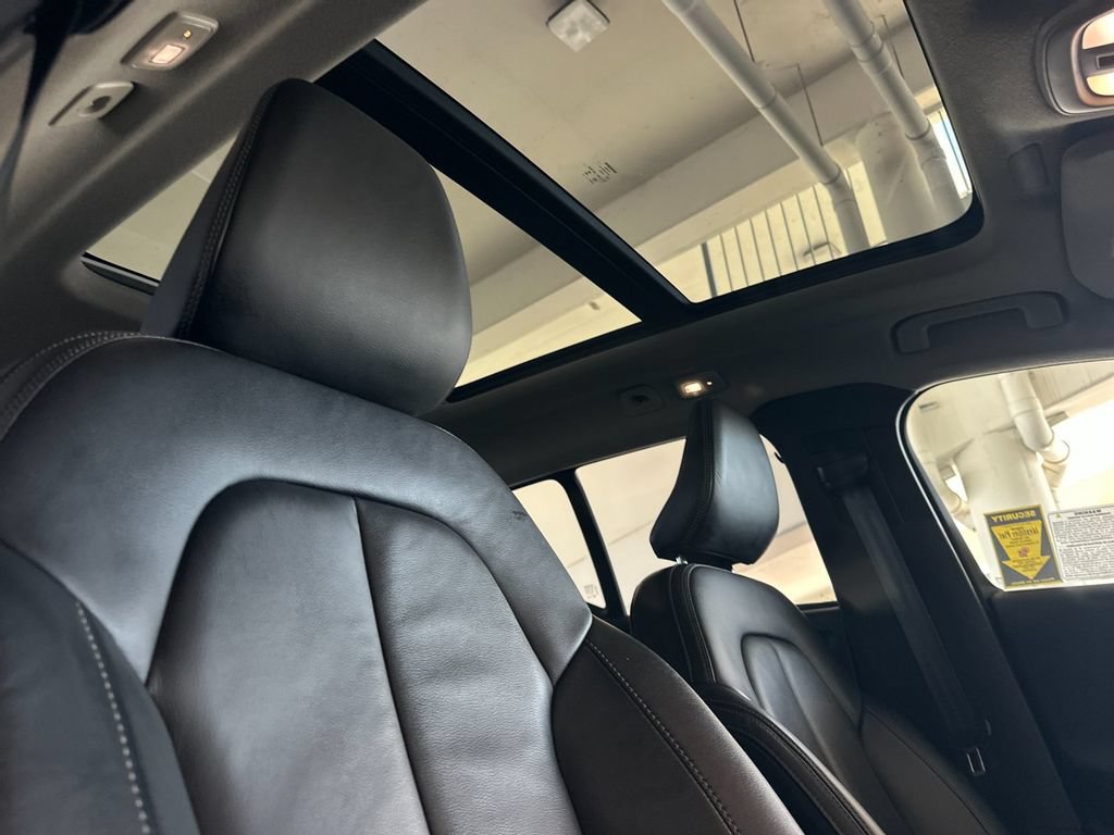 Certified 2023 Volvo XC40 B5 Plus w/ Protection Package Premier AWD/4WD image 16