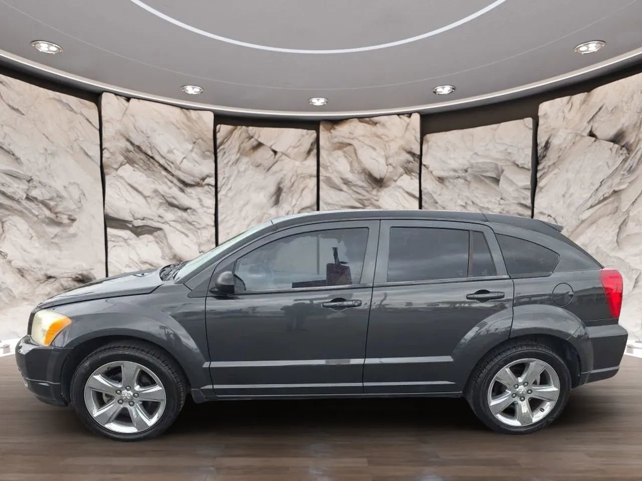 Used 2011 Dodge Caliber Uptown image 3