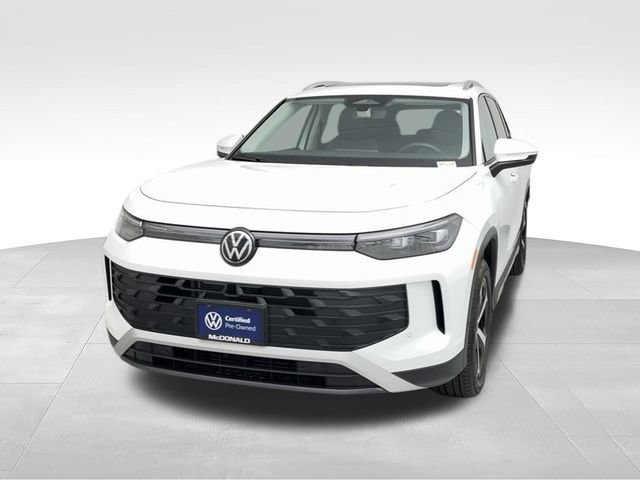 Certified 2025 Volkswagen Tiguan SE AWD/4WD image 8