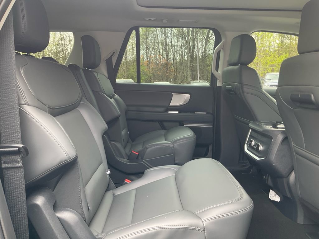 New 2026 Ford Expedition Max Active image 13