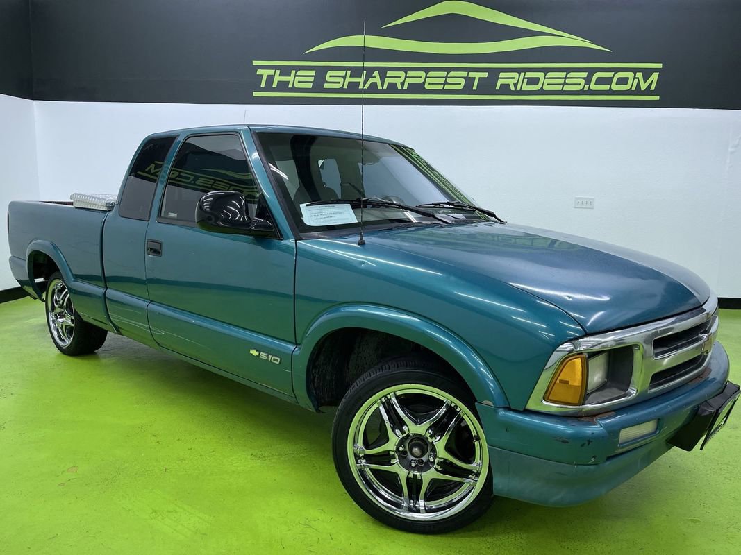 Used 1996 Chevrolet S10 Pickup LS image 1