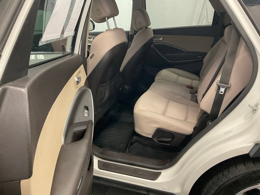 Used 2019 Hyundai Santa Fe XL SE FWD image 22